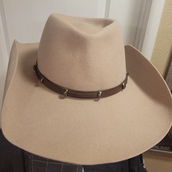 Akubra Accessories Akubra The Boss Hat In Sand Poshmark